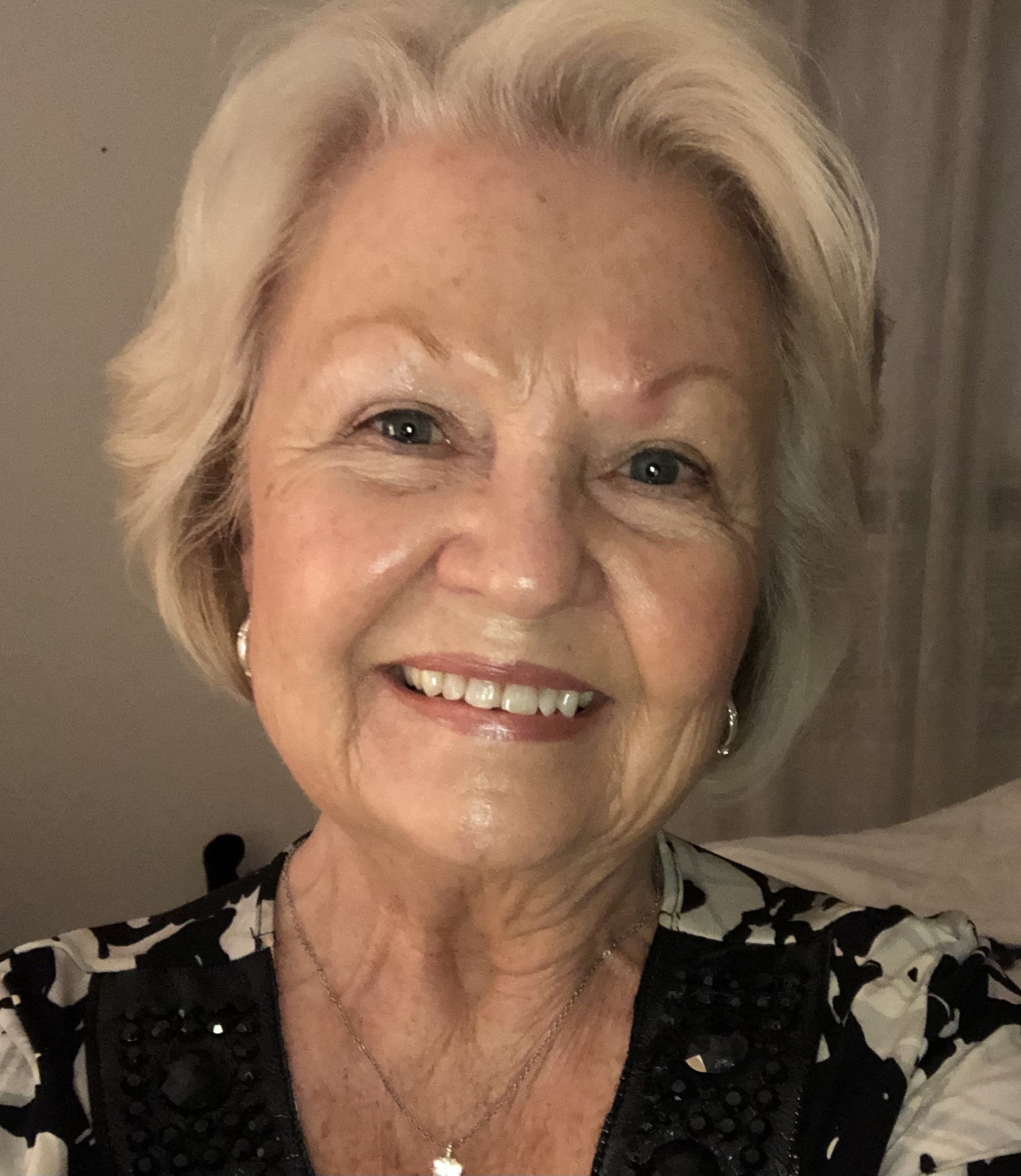 You are currently viewing Linda’s Breast Cancer Survival Story